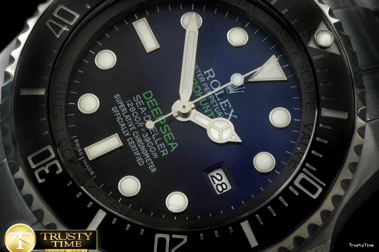 0423 ROLSD048A – Deep Sea Blue Dweller Packable 1003